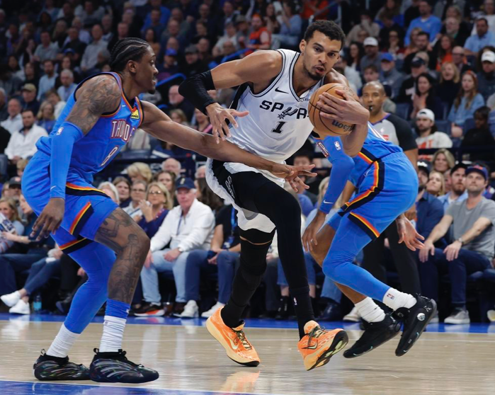 ESPN直播-21分大胜复仇！卫冕冠军强势复苏，亚历山大34分4盖帽完爆文班